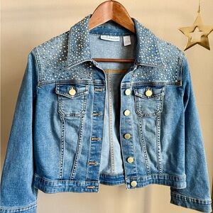 Chico’s Studded Denim Jacket Size 0 Light Wash Gold Stud Cropped Jean Jacket